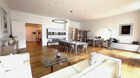 Modern Style- Living in the Center of Berlin-Charlottenburg ! 