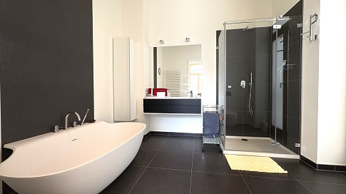 Modern Style- Living in the Center of Berlin-Charlottenburg ! 