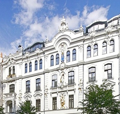 Moderne Stadtwohnung im Jugendstilgebäude in der Altstadt von Riga/Lettland